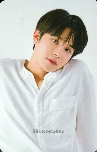 Jungwoo 2021 Season’s Greetings Photocard - NCT 127 - NCT 127 K-pop photocard