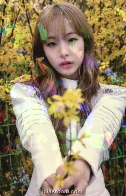 CLASS:y - Hyungseo - LIVES ACROSS Album album photocard holographic (hologram)
