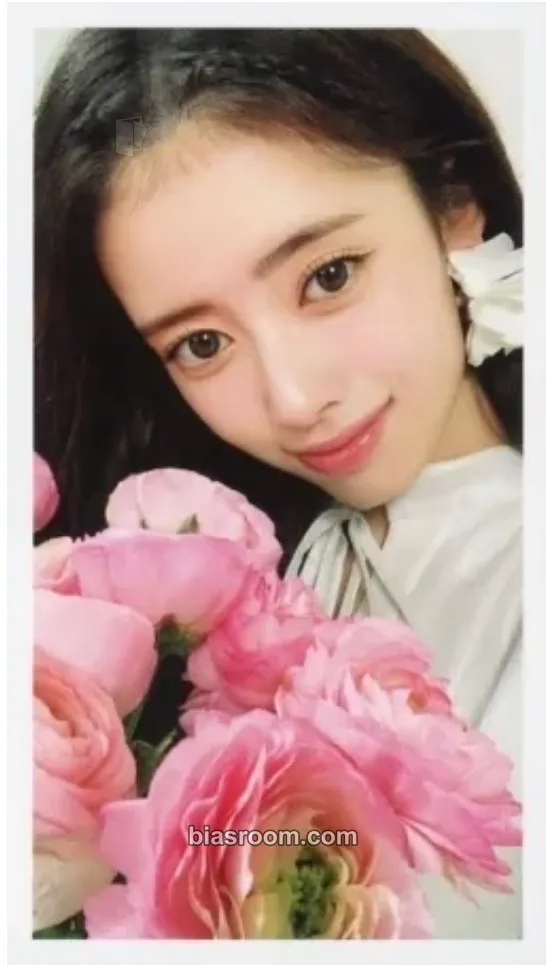 Rima Paradise Photocard - NiziU - NiziU K-pop photocard