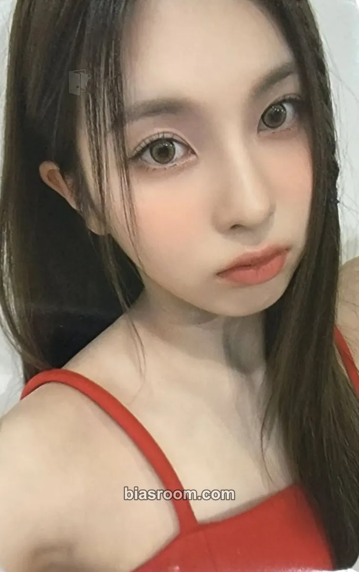 Bae ENTWURF Photocard - NMIXX - NMIXX K-pop photocard