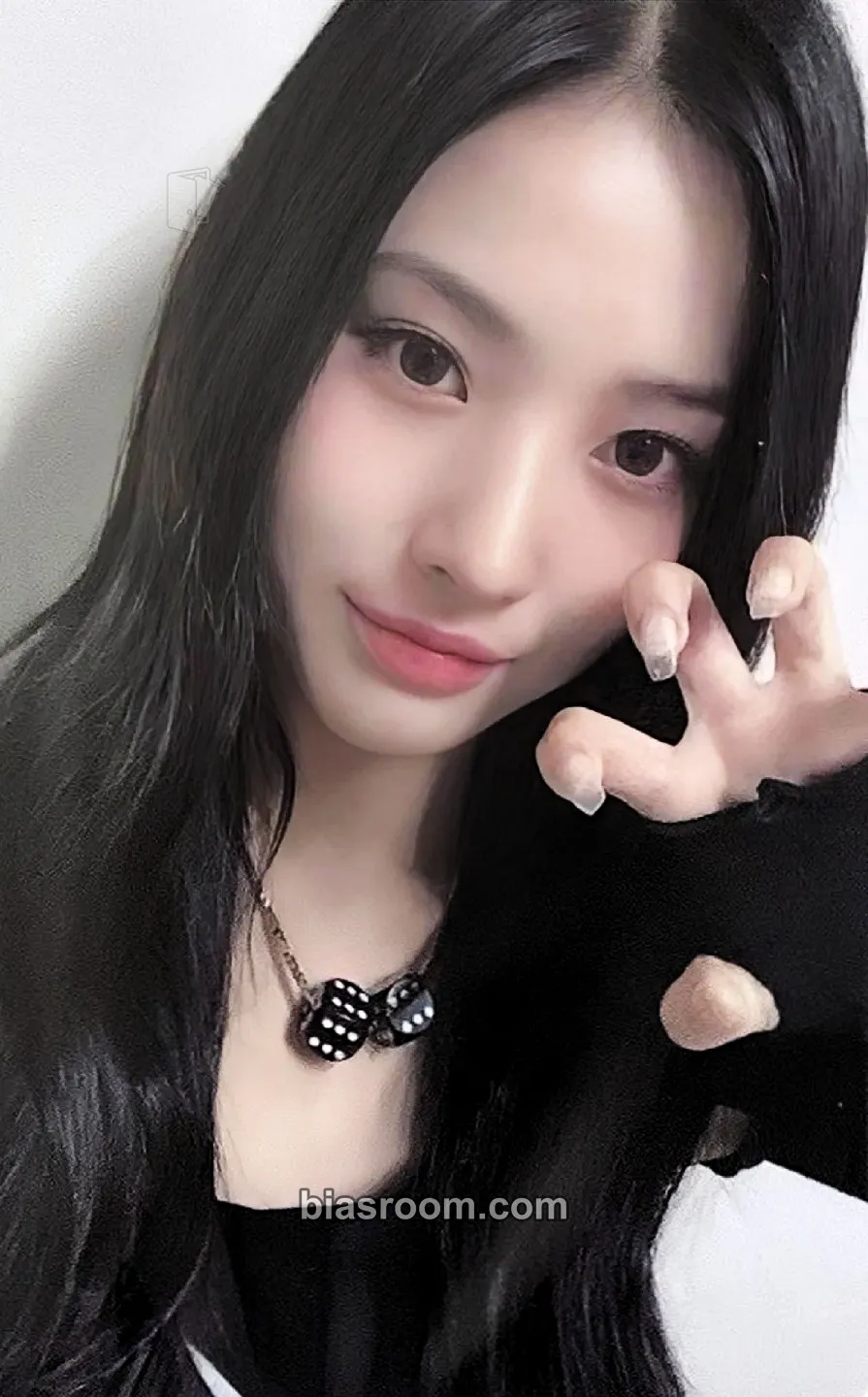 Jini ENTWURF Photocard - NMIXX - NMIXX K-pop photocard