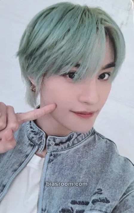 Yangyang Give Me That Photocard - WayV - WayV K-pop photocard