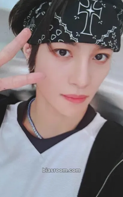Yangyang Frequency Photocard - WayV - WayV K-pop photocard