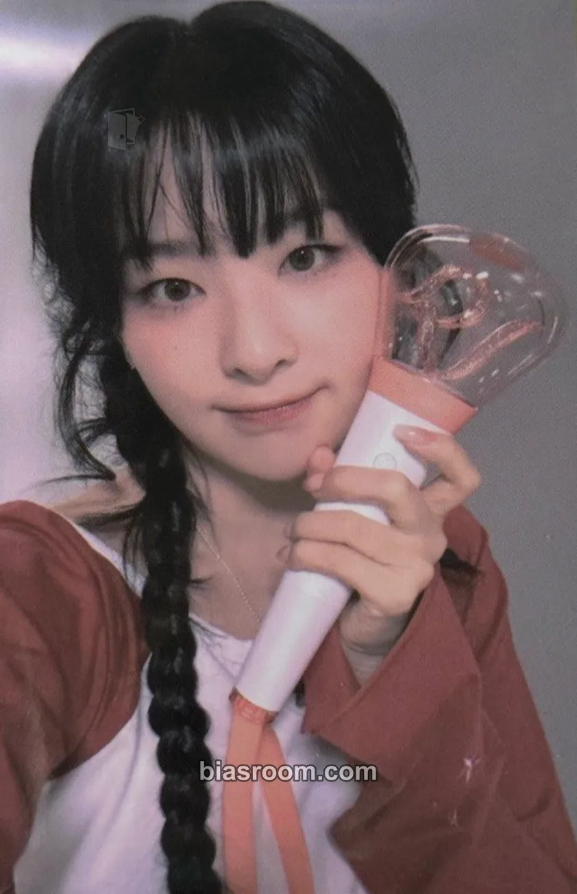 Seulgi Fanlight Photocard - Red Velvet - Red Velvet K-pop photocard