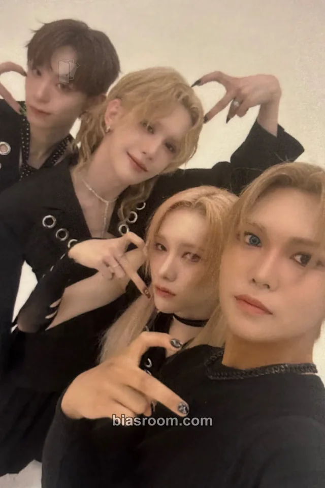 XLOV - I ONE Album mwave lucky number event