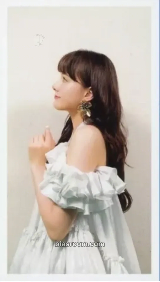 Nina Paradise Photocard - NiziU - NiziU K-pop photocard
