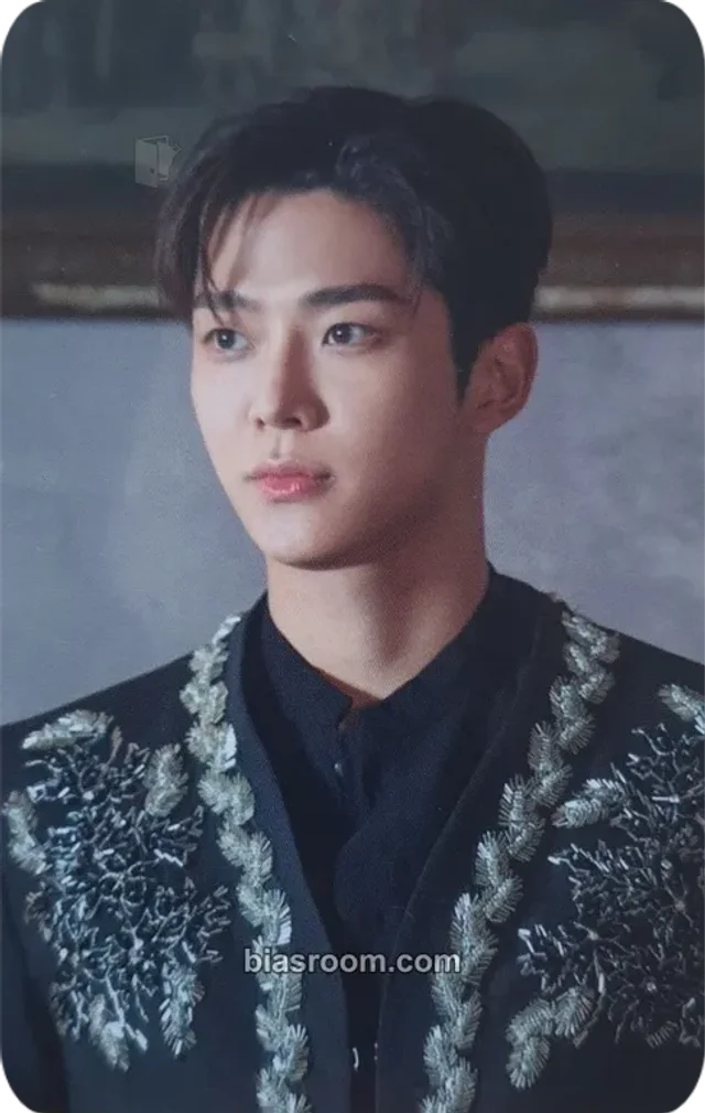 SF9 - Rowoon - TURN OVER Album 9 version merch photocard pop-up store