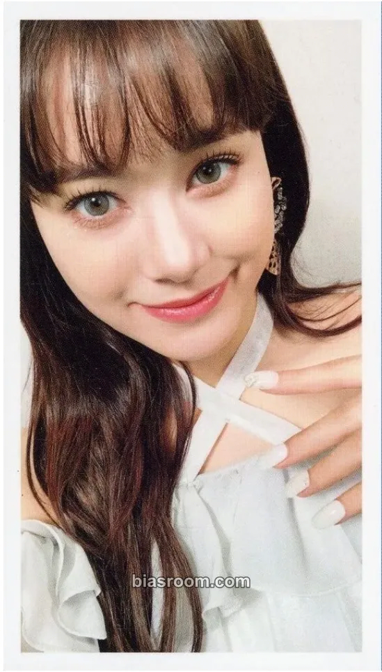 Nina Paradise Photocard - NiziU - NiziU K-pop photocard