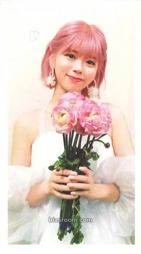 Riku Paradise Photocard - NiziU - NiziU K-pop photocard