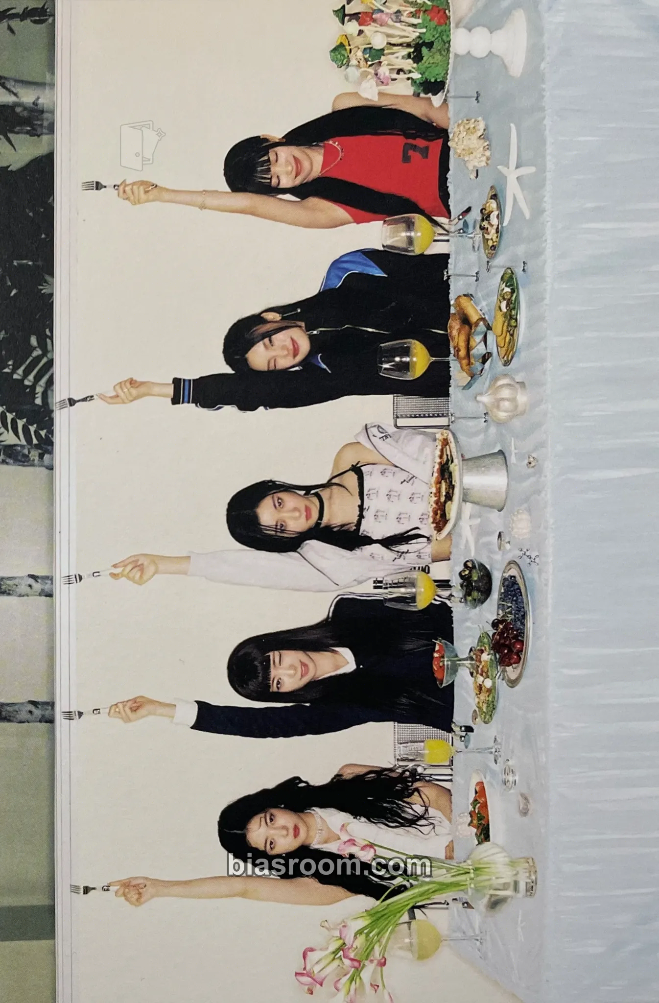 GOLD Photocard - ITZY - ITZY K-pop photocard