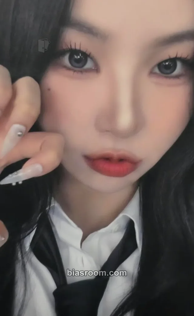 GENBLUE - Ayeon - Mirror Album album photocard ever music album