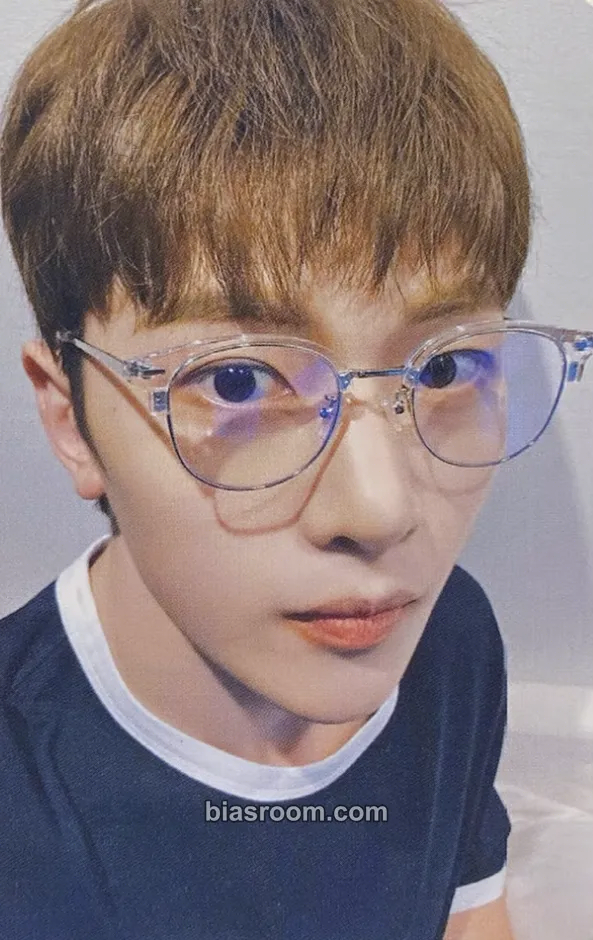 Matthew ZB1 x Teumsae Ramen Photocard - ZEROBASEONE - ZEROBASEONE K-pop photocard