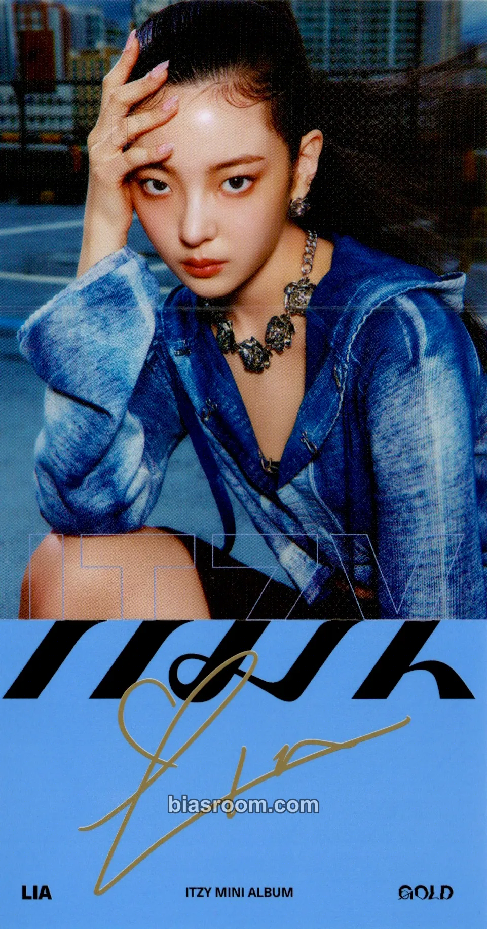 Lia GOLD Photocard - ITZY - ITZY K-pop photocard