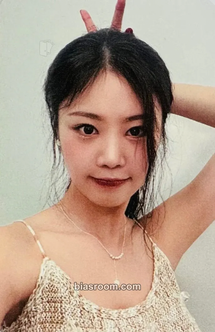 Soojin RIZZ Photocard - Soojin K-pop photocard