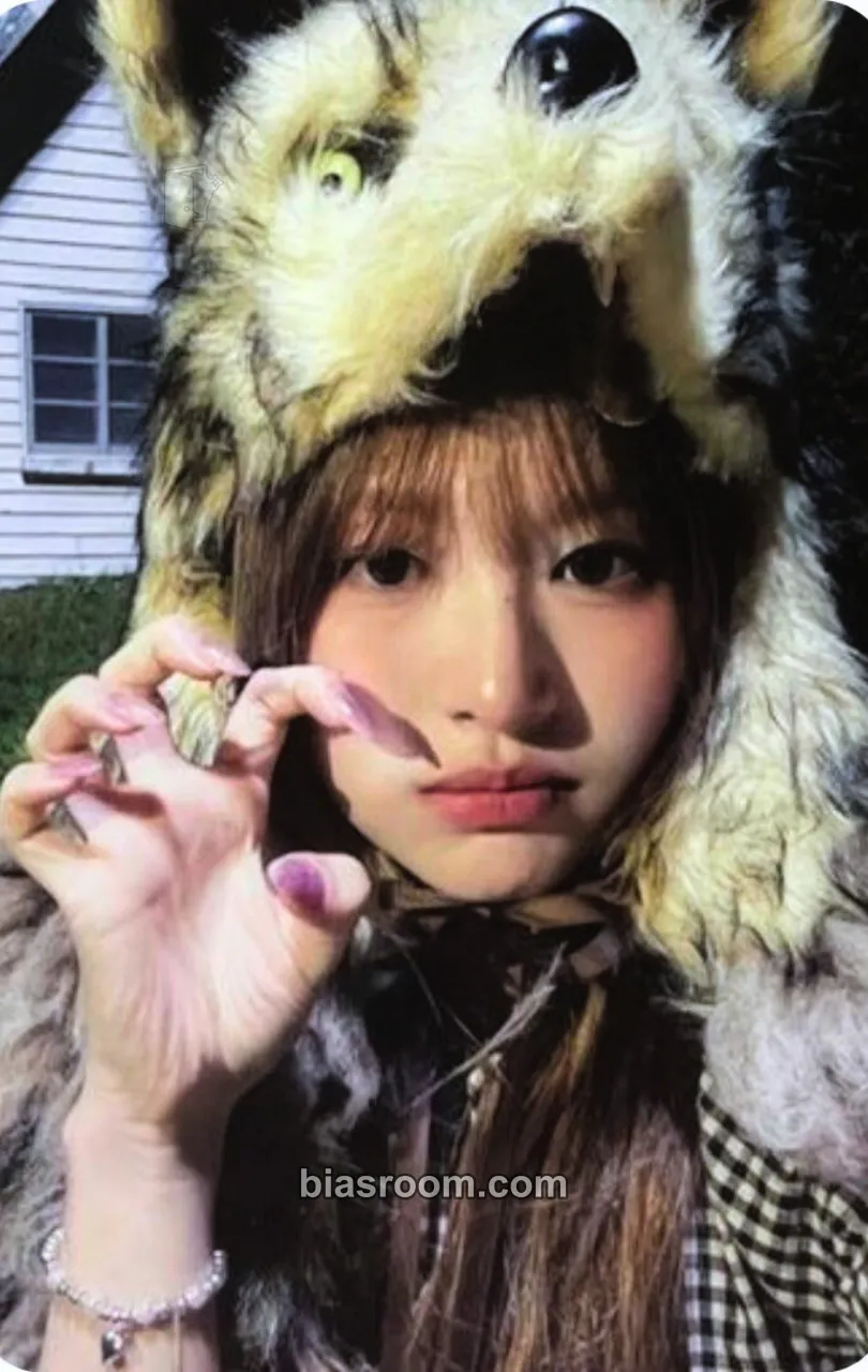 Minami lip bomb Photocard - RESCENE - photocard K-pop di RESCENE