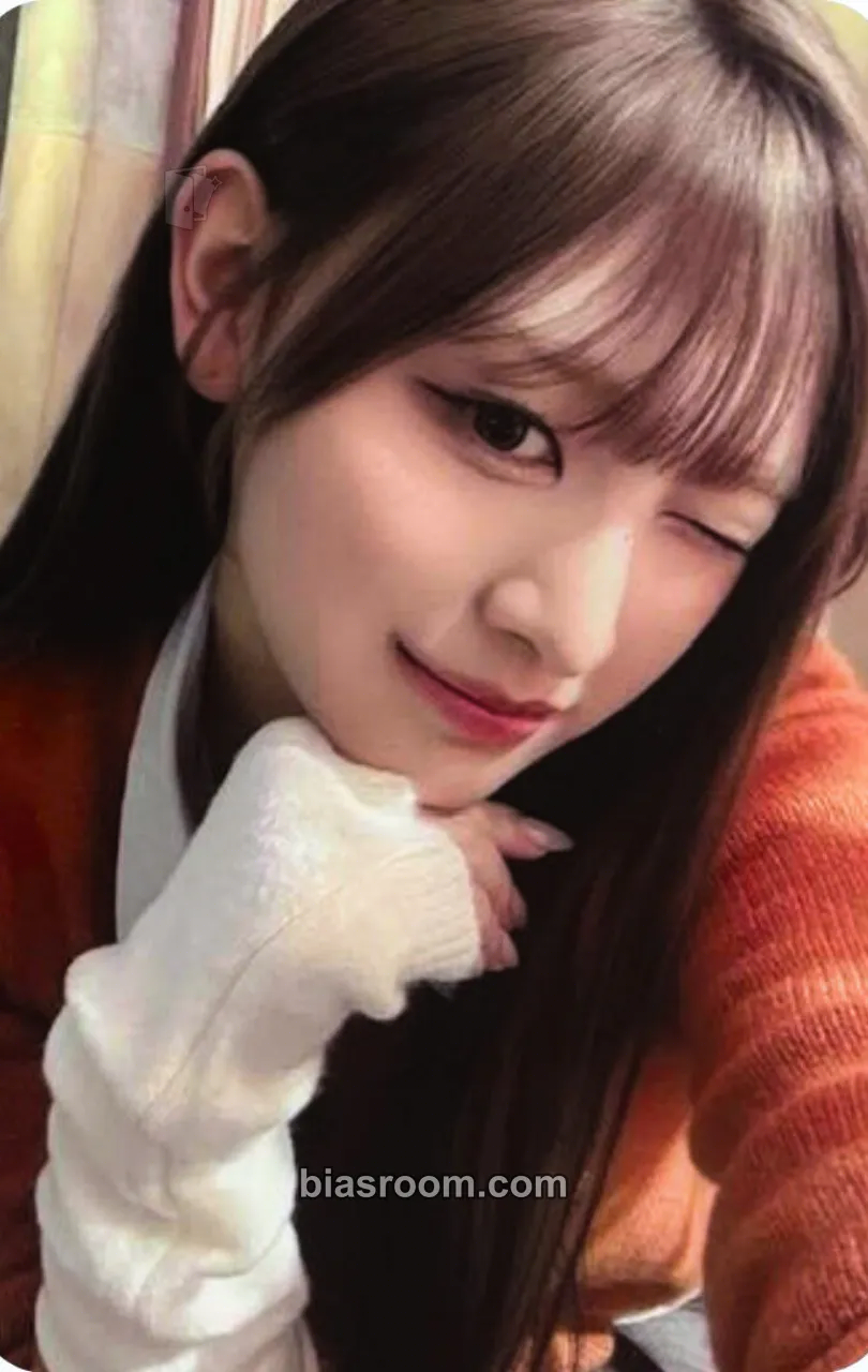 Minami lip bomb Photocard - RESCENE - photocard K-pop di RESCENE