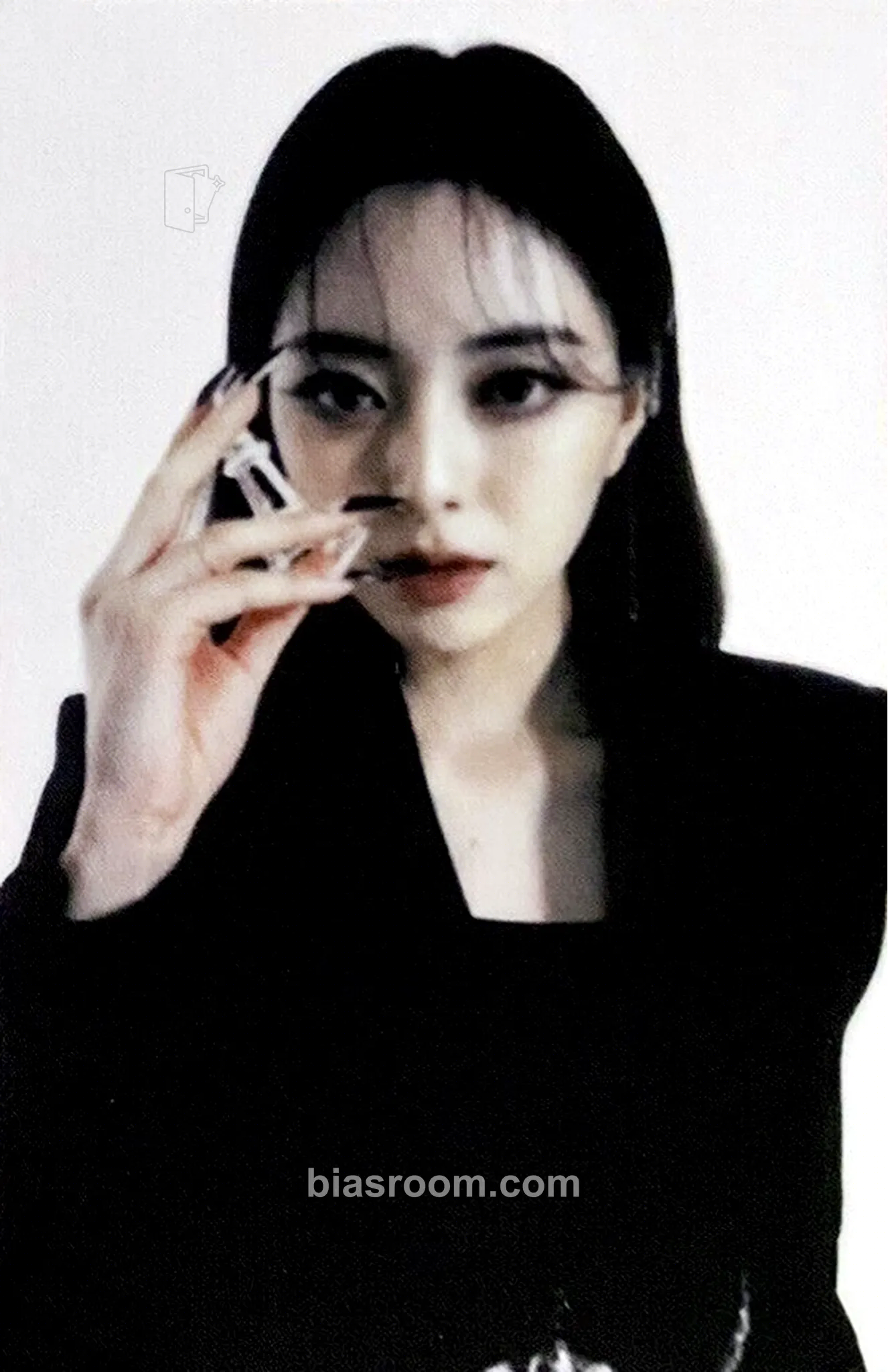 Yuna CHECKMATE Photocard - ITZY - ITZY K-pop photocard