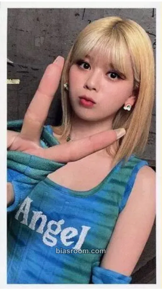 Riku CLAP CLAP Photocard - NiziU - NiziU K-pop photocard
