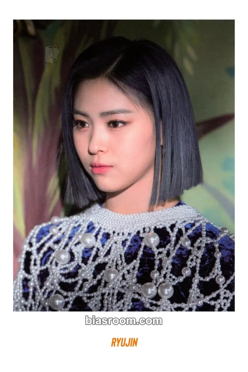 Ryujin IT’z ME Photocard - ITZY - ITZY K-pop photocard