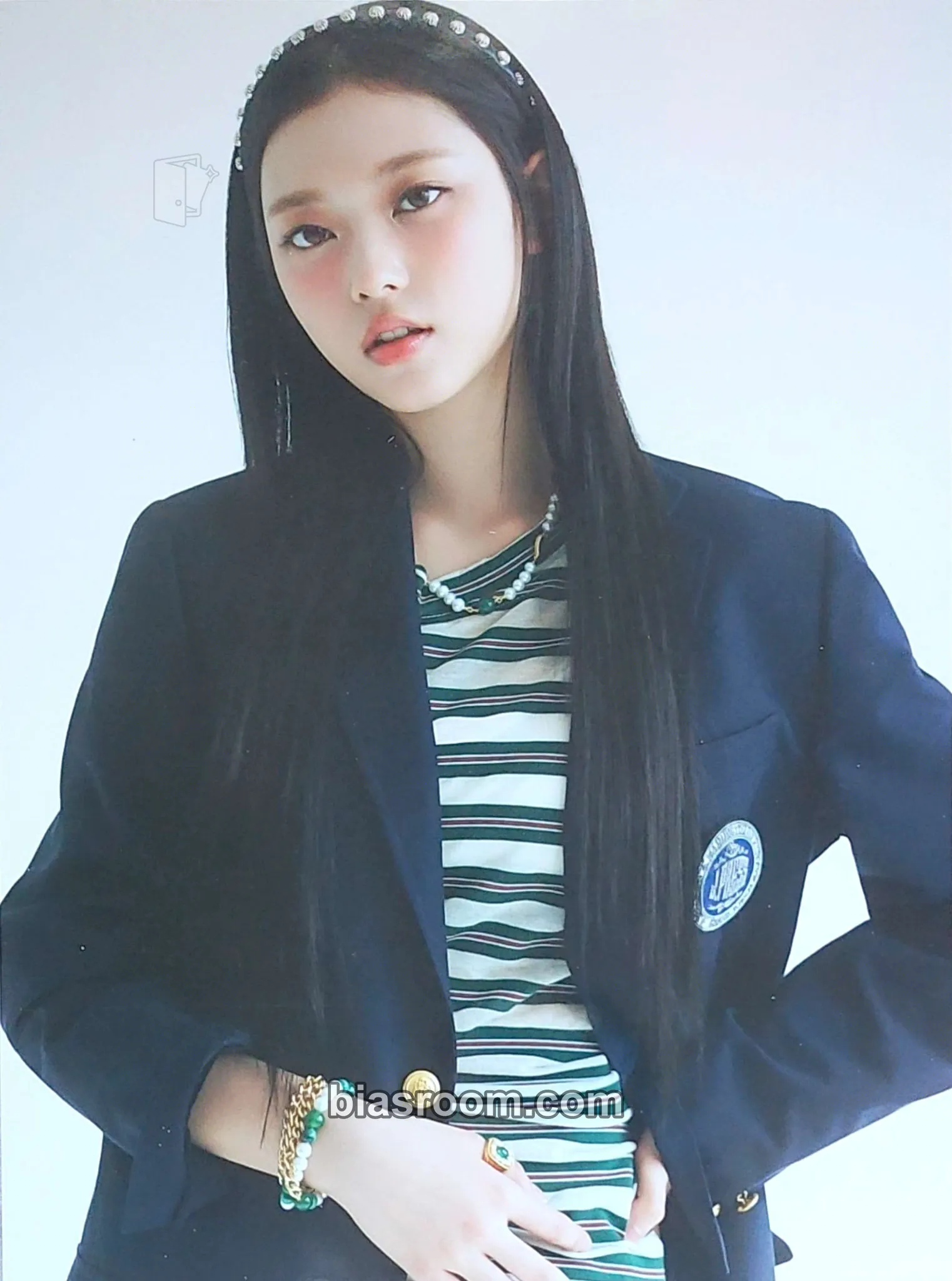 Haerin How Sweet Photocard - NewJeans - NewJeans K-pop photocard