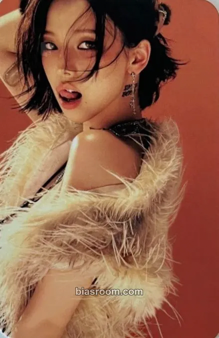 Karina Dirty Work Photocard - aespa - aespa K-pop photocard