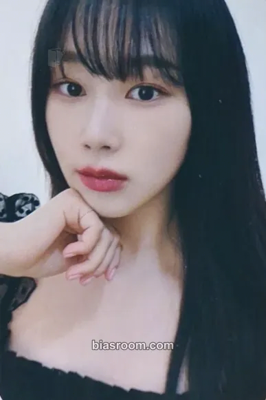 Giselle SM ARTIST Official MD : ANTIQUE HAND MIRROR Photocard - aespa - aespa K-pop photocard
