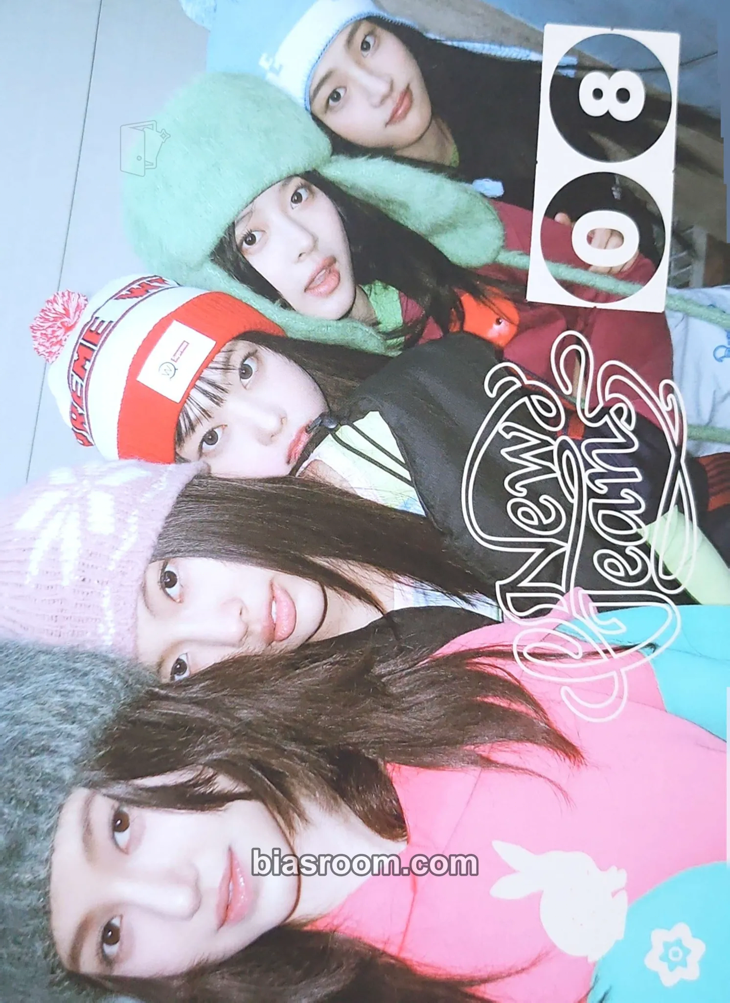 NewJeans “OMG” Photocard - NewJeans - NewJeans K-pop photocard