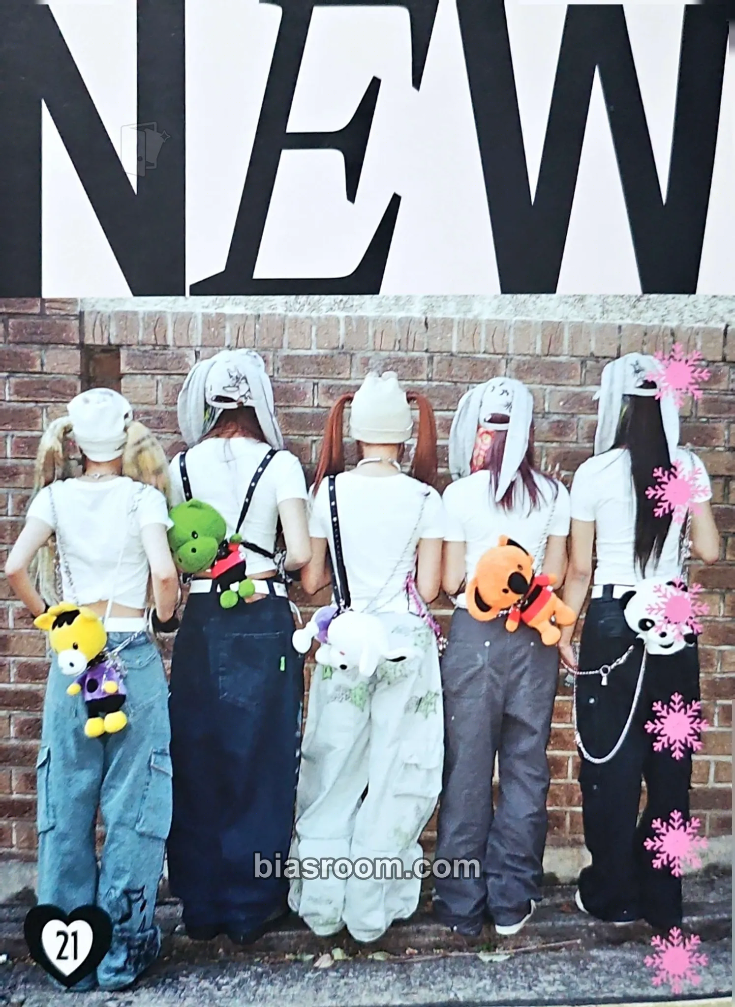 NewJeans “OMG” Photocard - NewJeans - NewJeans K-pop photocard
