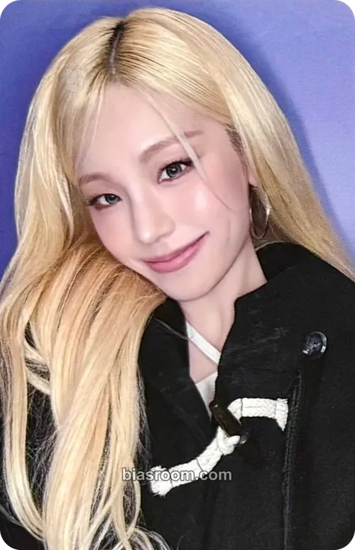 Yeji TUNNEL VISION Photocard - ITZY - ITZY K-pop photocard