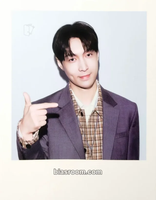 EXO - Lay - 2026 EXO Season’s Greetings — Division Zero: EXO Other kit inclusion season's greetings polaroid