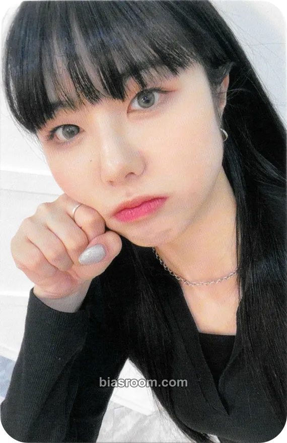 Ireh memeM Photocard - PURPLE KISS - PURPLE KISS K-pop photocard