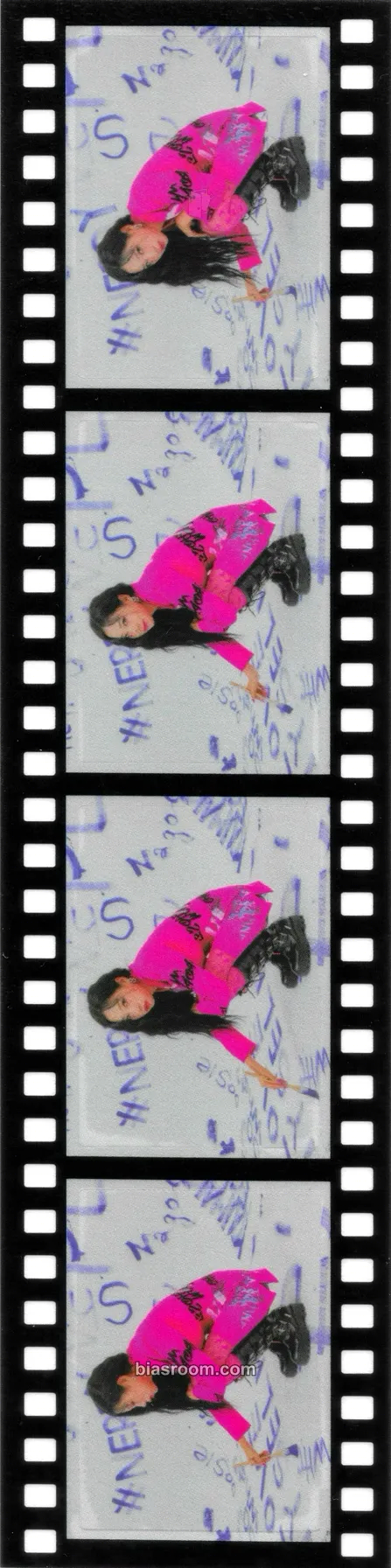 Dosie Geekyland Photocard - PURPLE KISS - PURPLE KISS K-pop photocard