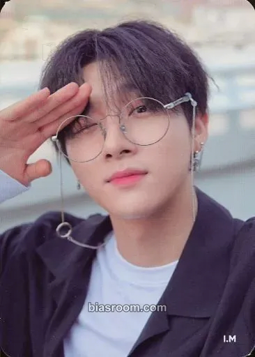 I.M 2018 World Tour - The Connect Photocard - MONSTA X - MONSTA X K-pop photocard