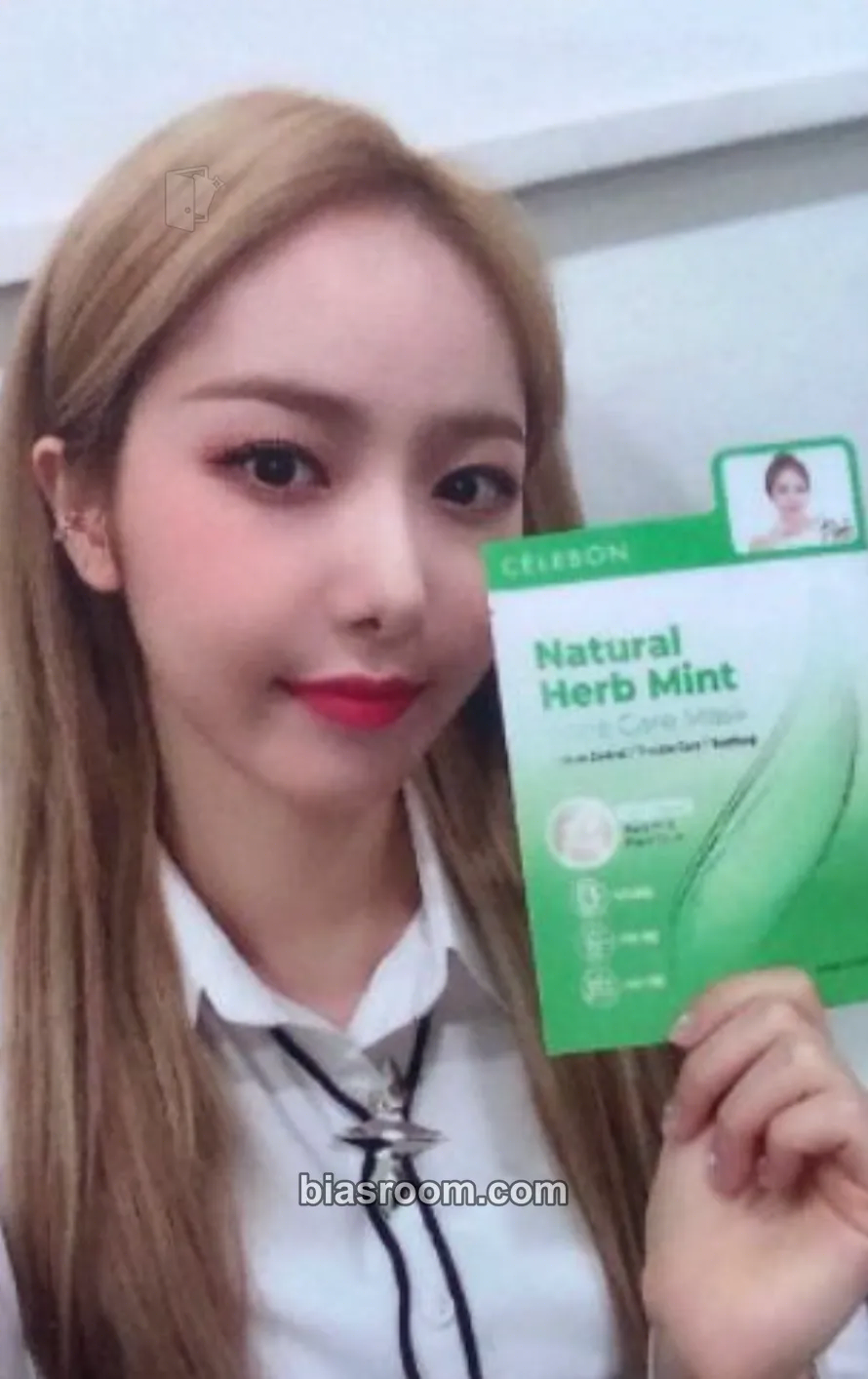 SinB GFRIEND x CELEBON Photocard - GFRIEND - GFRIEND K-pop photocard