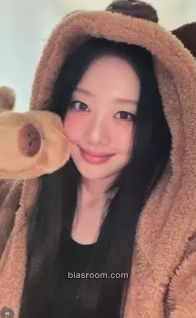 Yves  - Yves - Soft error Album offline lucky draw beatroad