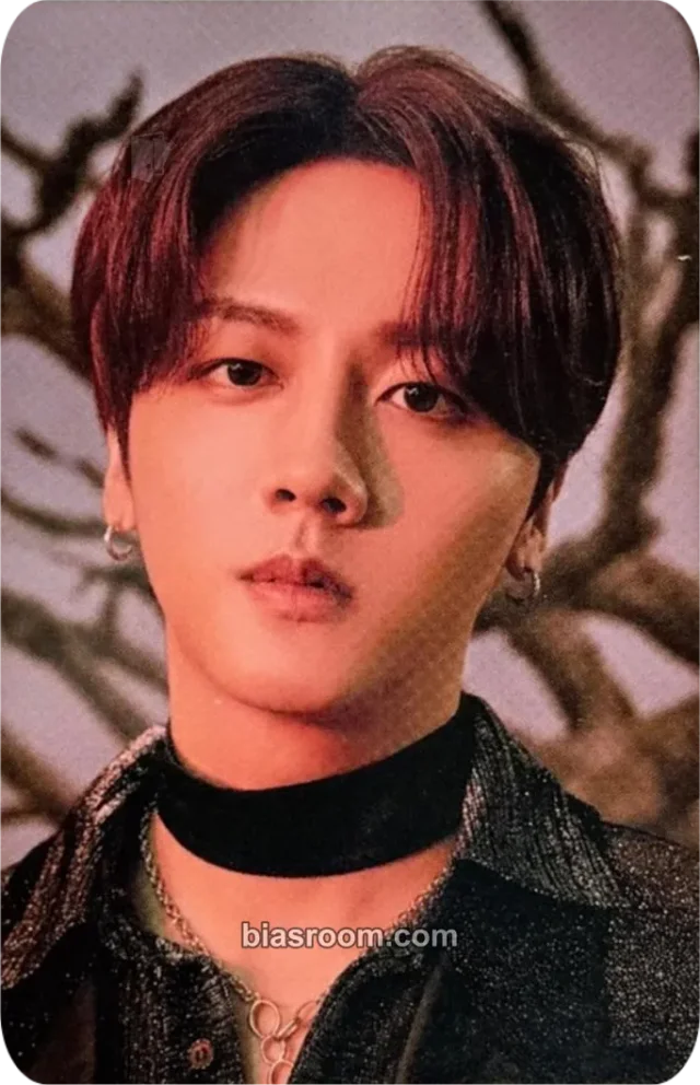 SF9 - Youngbin - TURN OVER Album trading card pop-up store