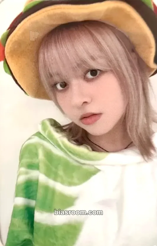Lily Fe3O4: BREAK Photocard - NMIXX - NMIXX K-pop photocard