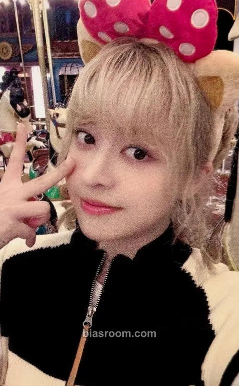 Lily Fe3O4: BREAK Photocard - NMIXX - NMIXX K-pop photocard