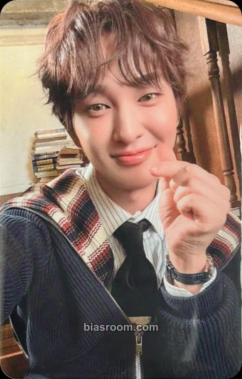 Onew Tough Love Photocard - SHINee - SHINee K-pop photocard