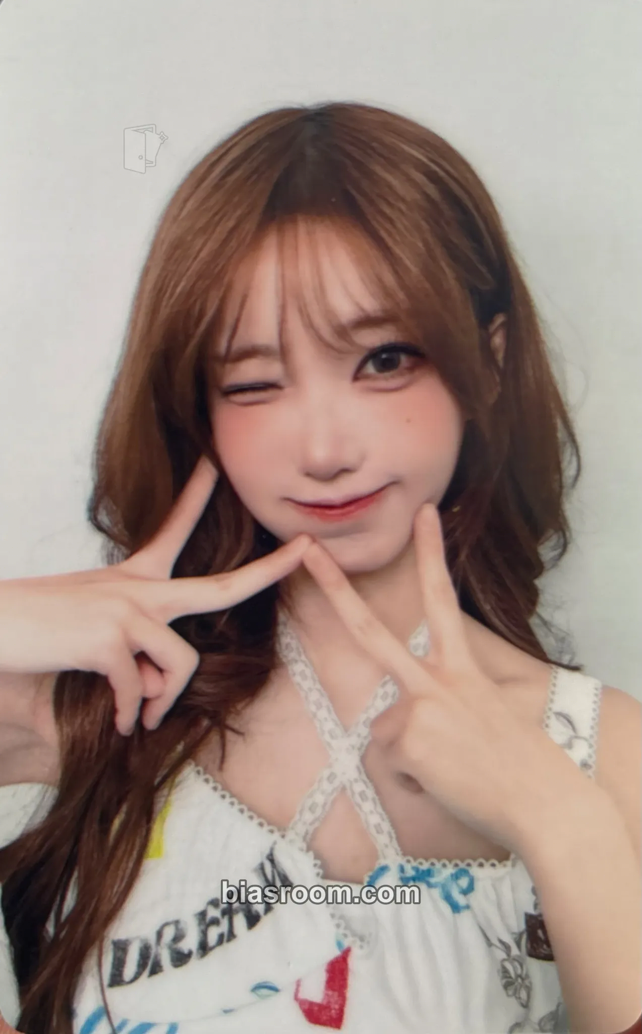 Magenta Rockation Photocard - QWER - QWER K-pop photocard