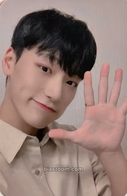 San THE WORLD EP.1 : MOVEMENT Photocard - ATEEZ - ATEEZ K-pop photocard