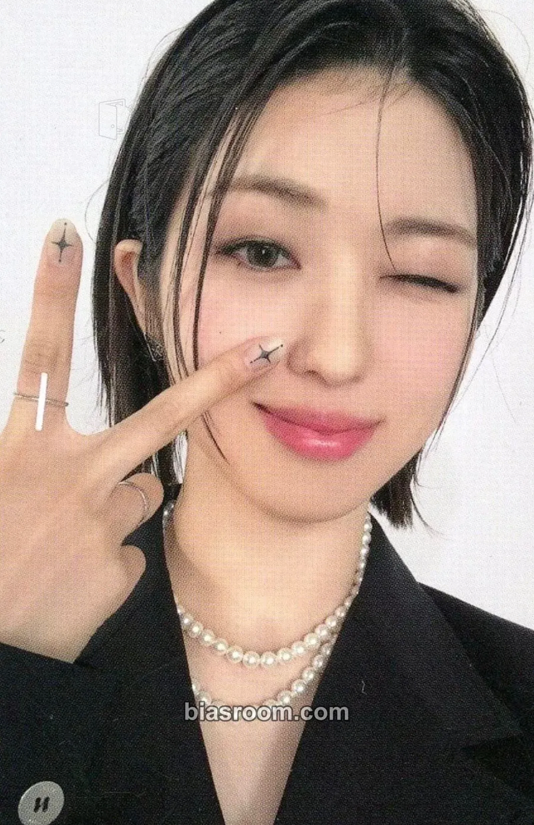 Yuuki 1st IS:SUE Photocard - IS:SUE - IS:SUE K-pop photocard