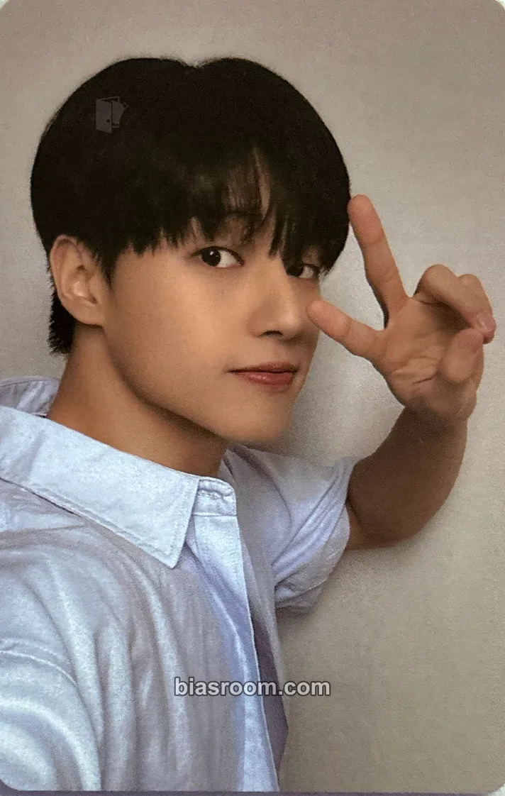 Wooyoung Café BomBom × ATEEZ Photocard - ATEEZ - ATEEZ K-pop photocard