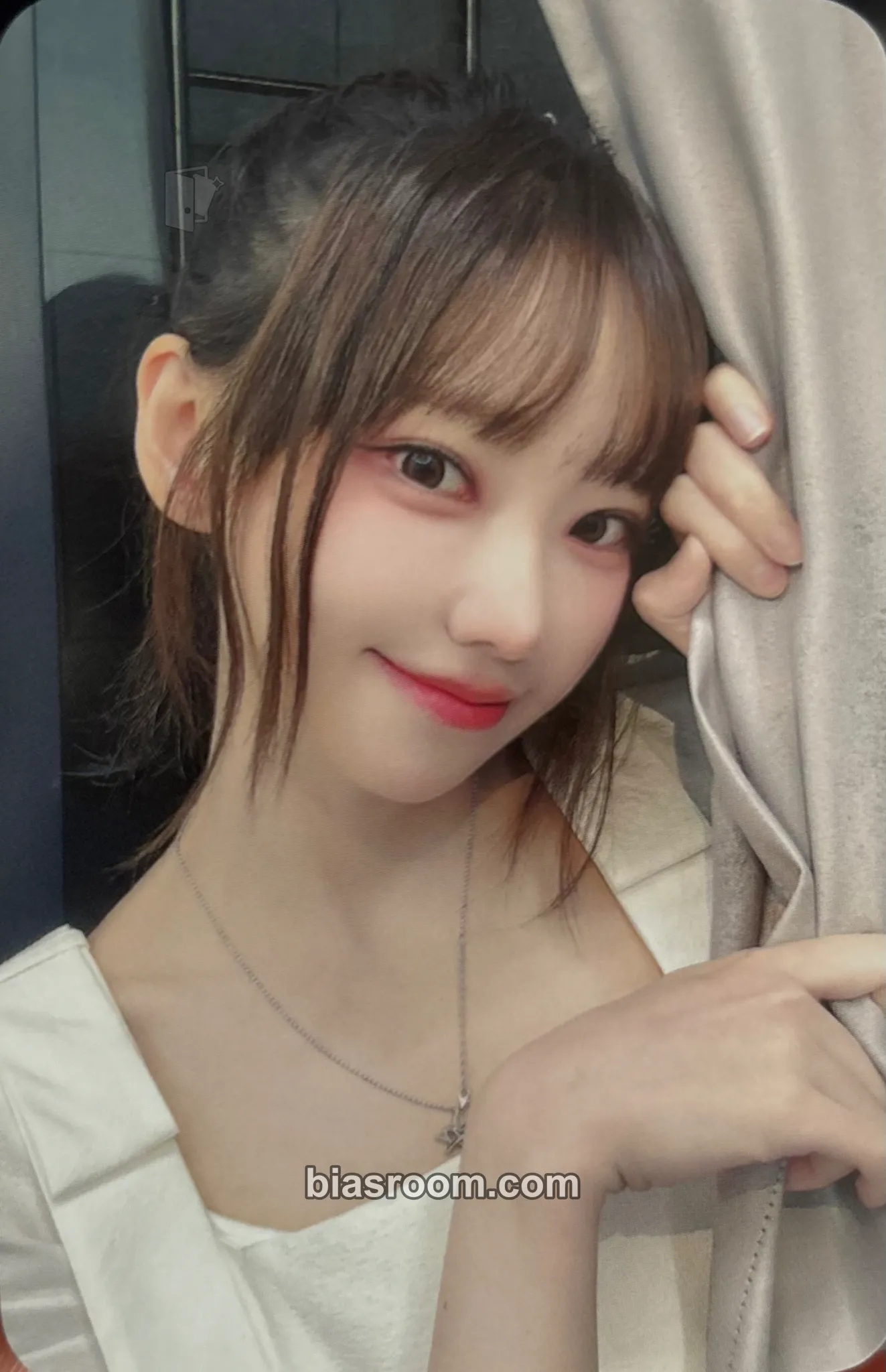 Magenta Algorithm's Blossom Photocard - QWER - QWER K-pop photocard