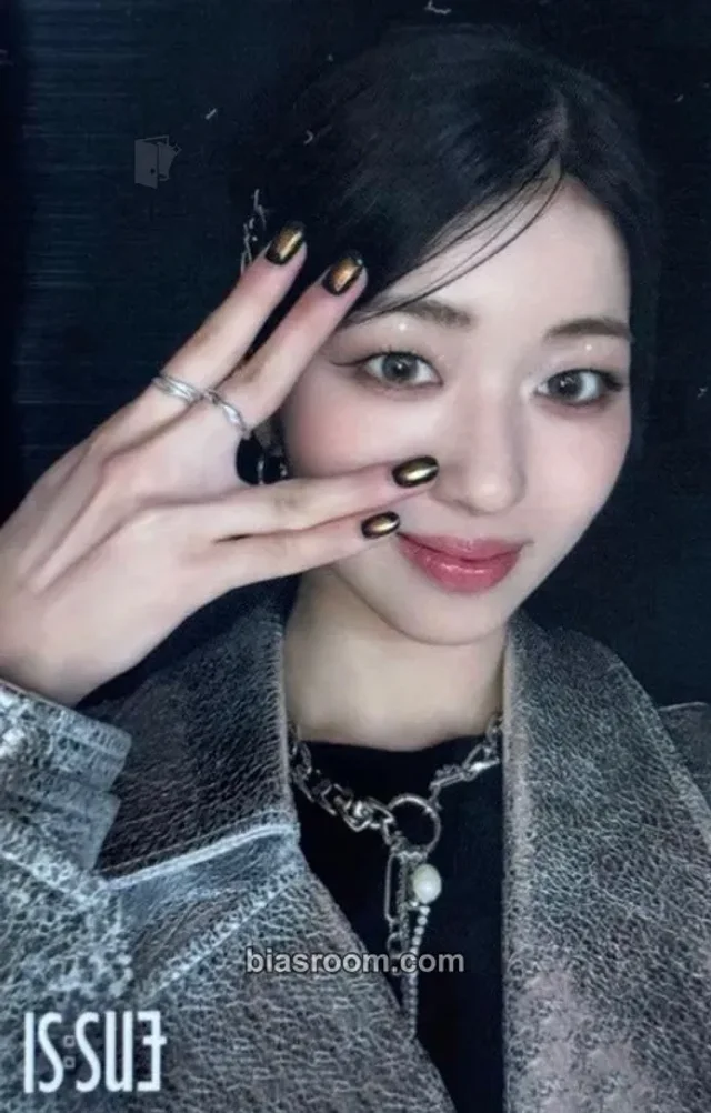 IS:SUE - Yuuki - 1st IS:SUE Album lucky draw tower records