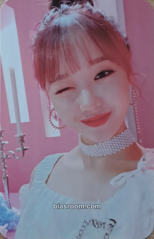Weki Meki - Choi Yoojung - DAZZLE DAZZLE Album postcard book dazzling funeral version