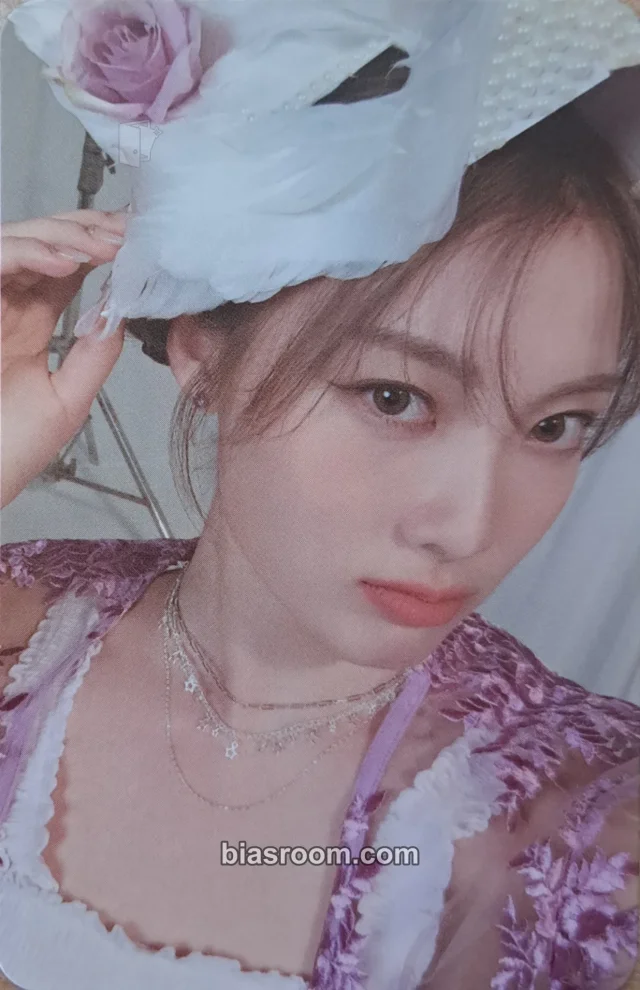 Weki Meki - Lucy - HIDE and SEEK Album album photocard seek version