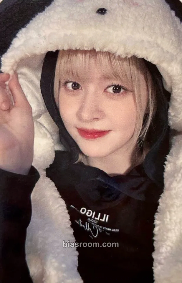 Lily Fe3O4: BREAK Photocard - NMIXX - NMIXX K-pop photocard