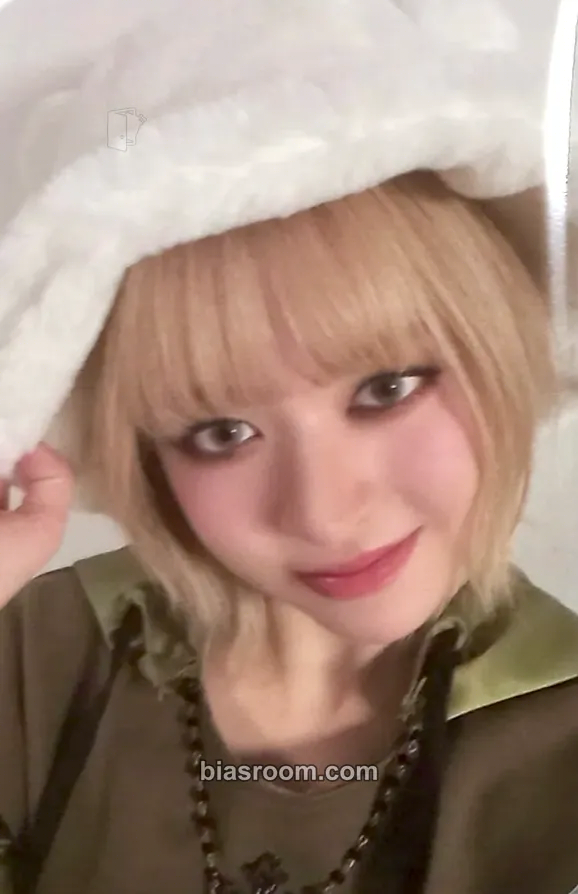 Lily Fe3O4: BREAK Photocard - NMIXX - NMIXX K-pop photocard