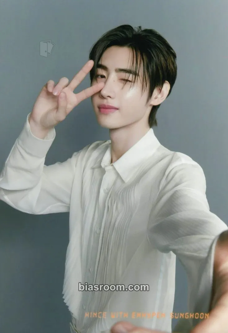 Sunghoon Sunghoon x hince Photocard - ENHYPEN - ENHYPEN K-pop photocard